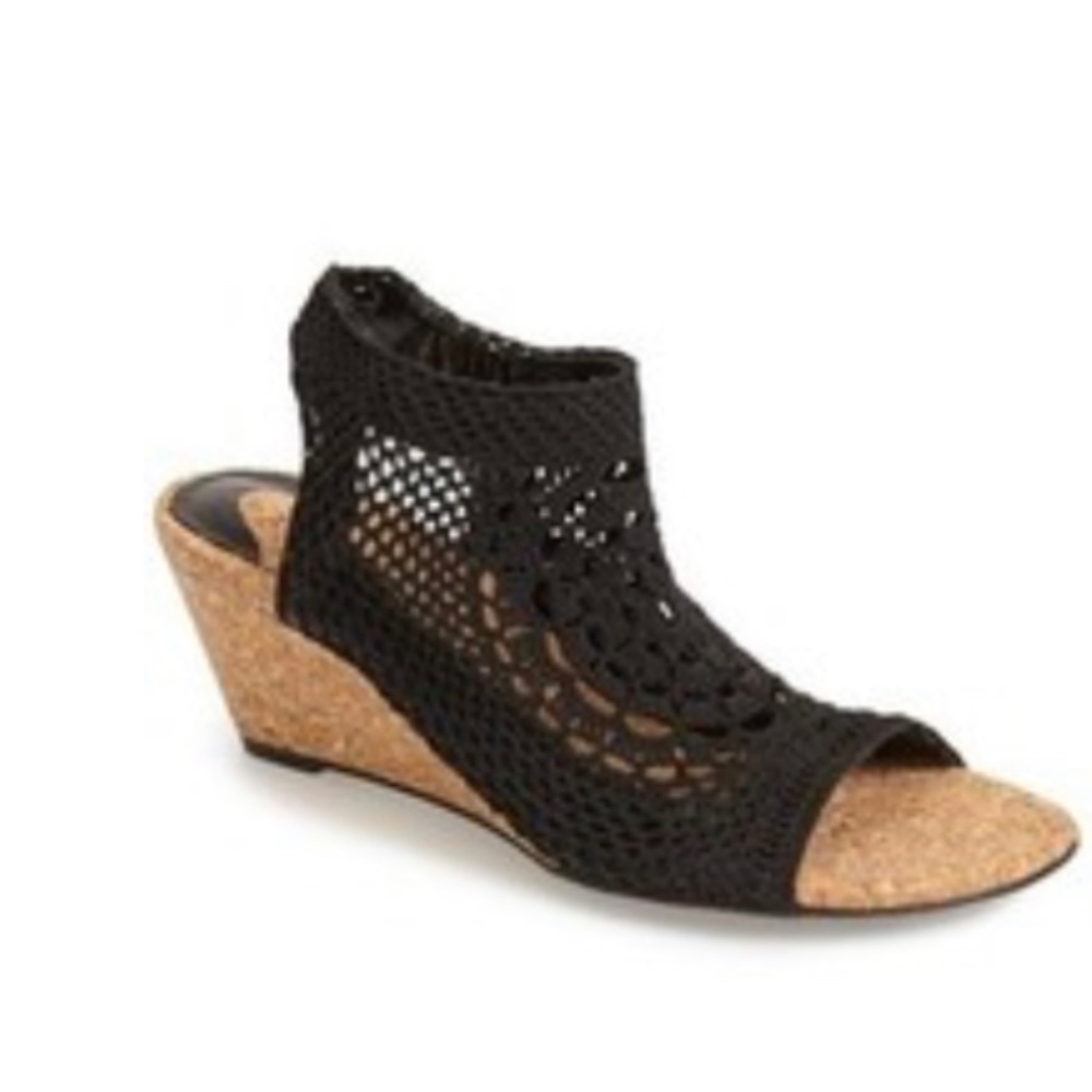 Nina originals crochet sandals